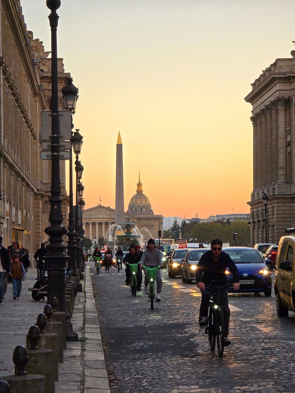 Champs-Élysées & Place de la Concorde Walk