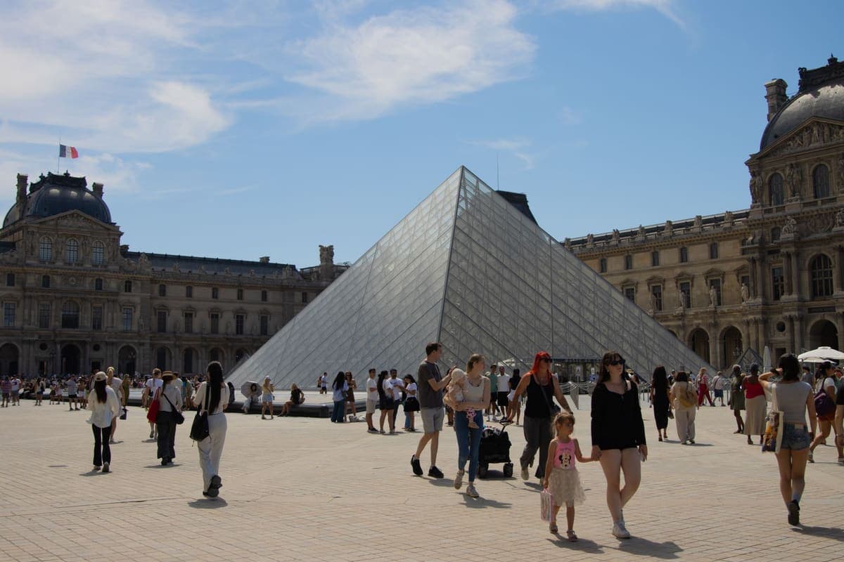 Louvre Museum